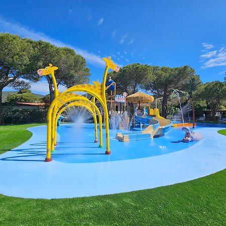 Camping Lacona Pineta Capoliveri  Buitenkant foto