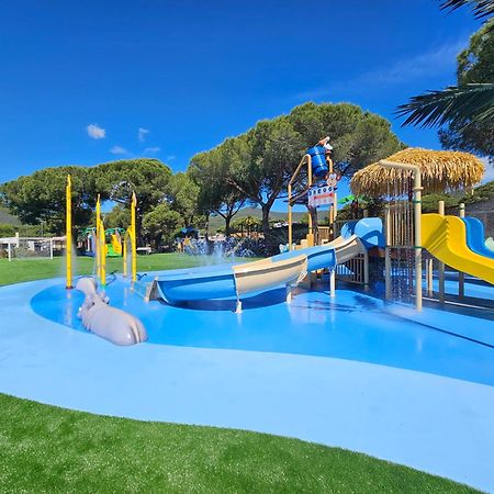 Camping Lacona Pineta Capoliveri  Buitenkant foto