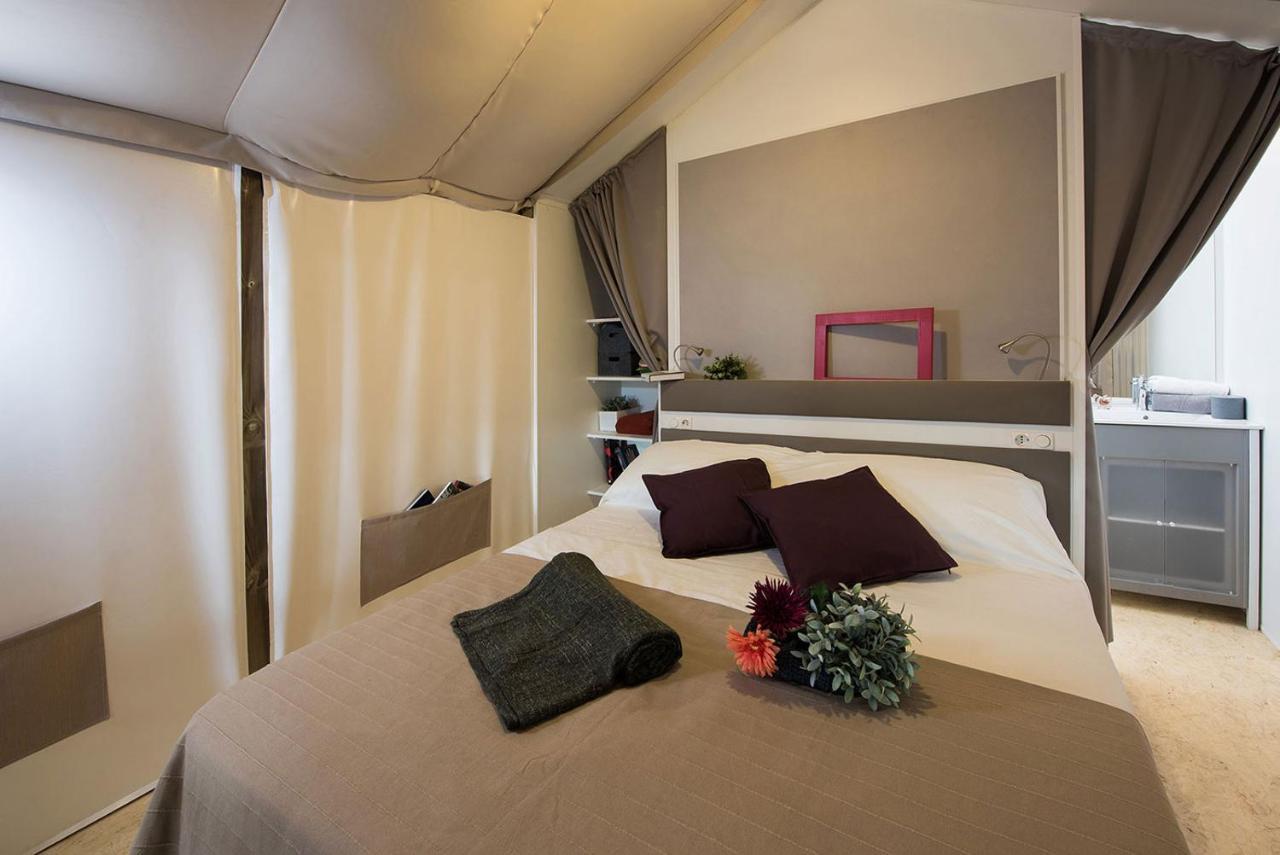 Camping Lacona Pineta Capoliveri  Buitenkant foto