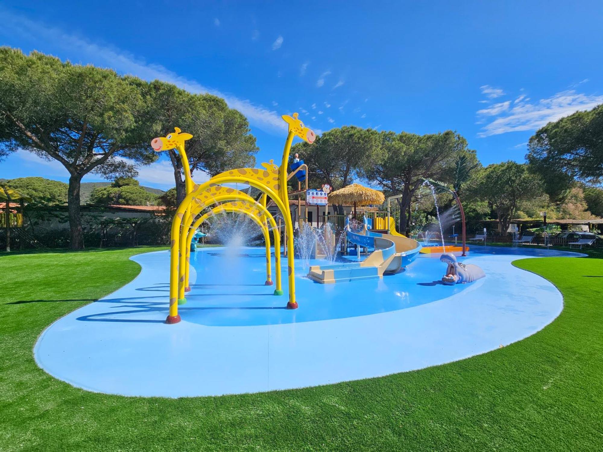 Camping Lacona Pineta Capoliveri  Buitenkant foto