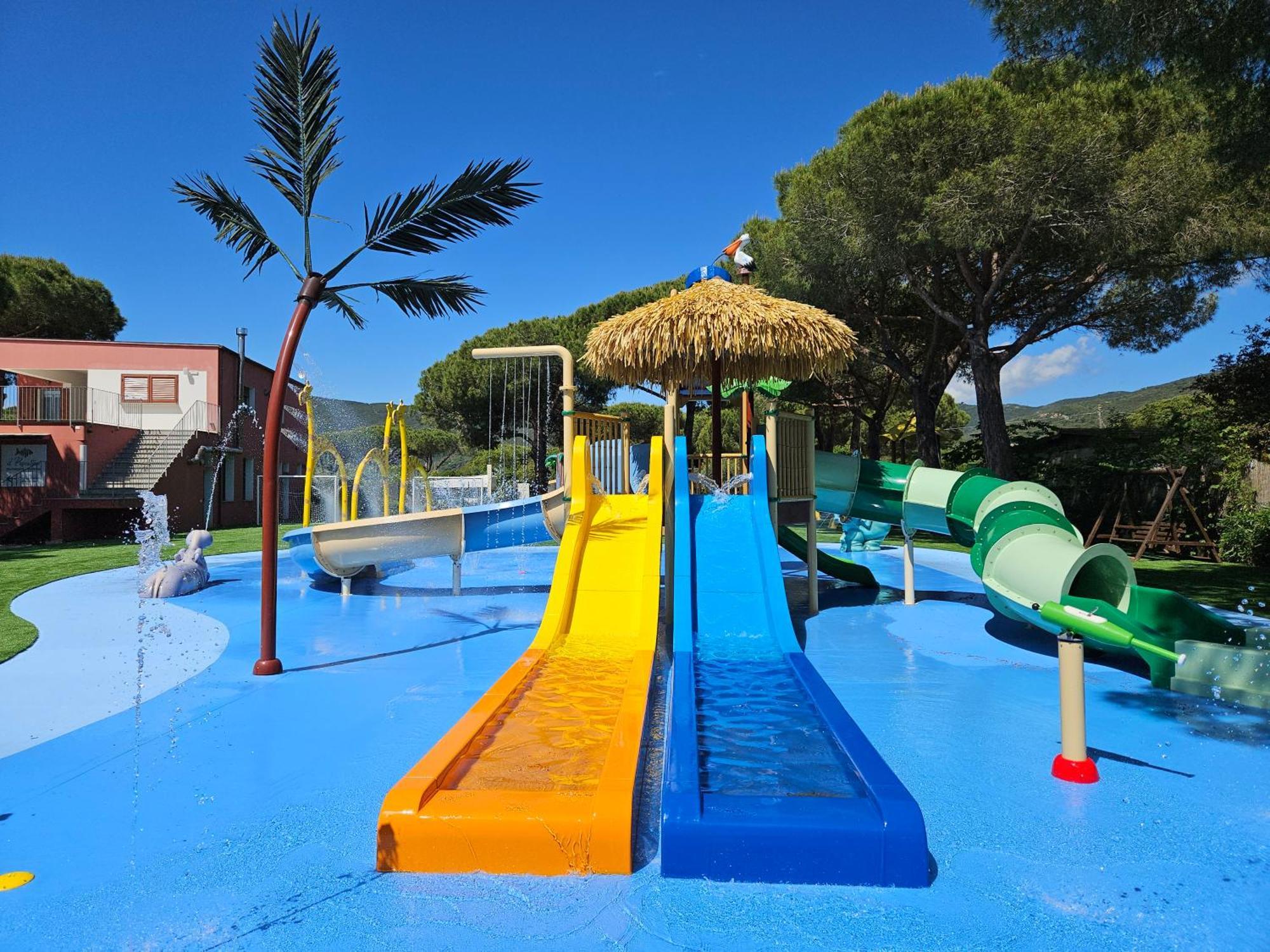 Camping Lacona Pineta Capoliveri  Buitenkant foto